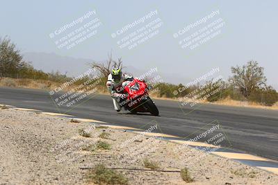 media/Mar-28-2022-Superbike Trackdays (Mon) [[b8603d0f67]]/Open Track Time/Turn 3 Inside/